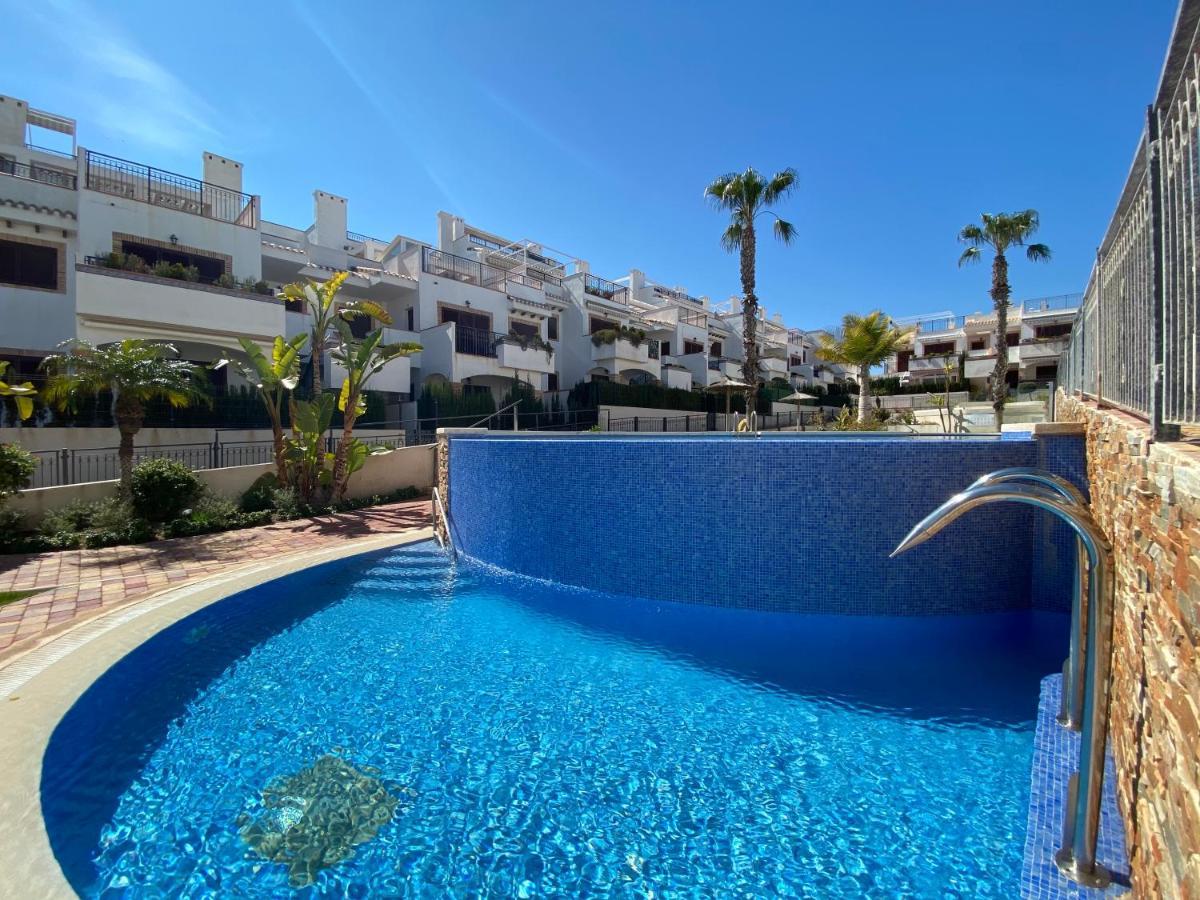 Impresionante Piso De Planta Baja Cerca Al Mar Appartement Torrevieja Buitenkant foto