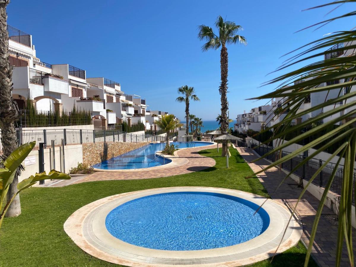 Impresionante Piso De Planta Baja Cerca Al Mar Appartement Torrevieja Buitenkant foto