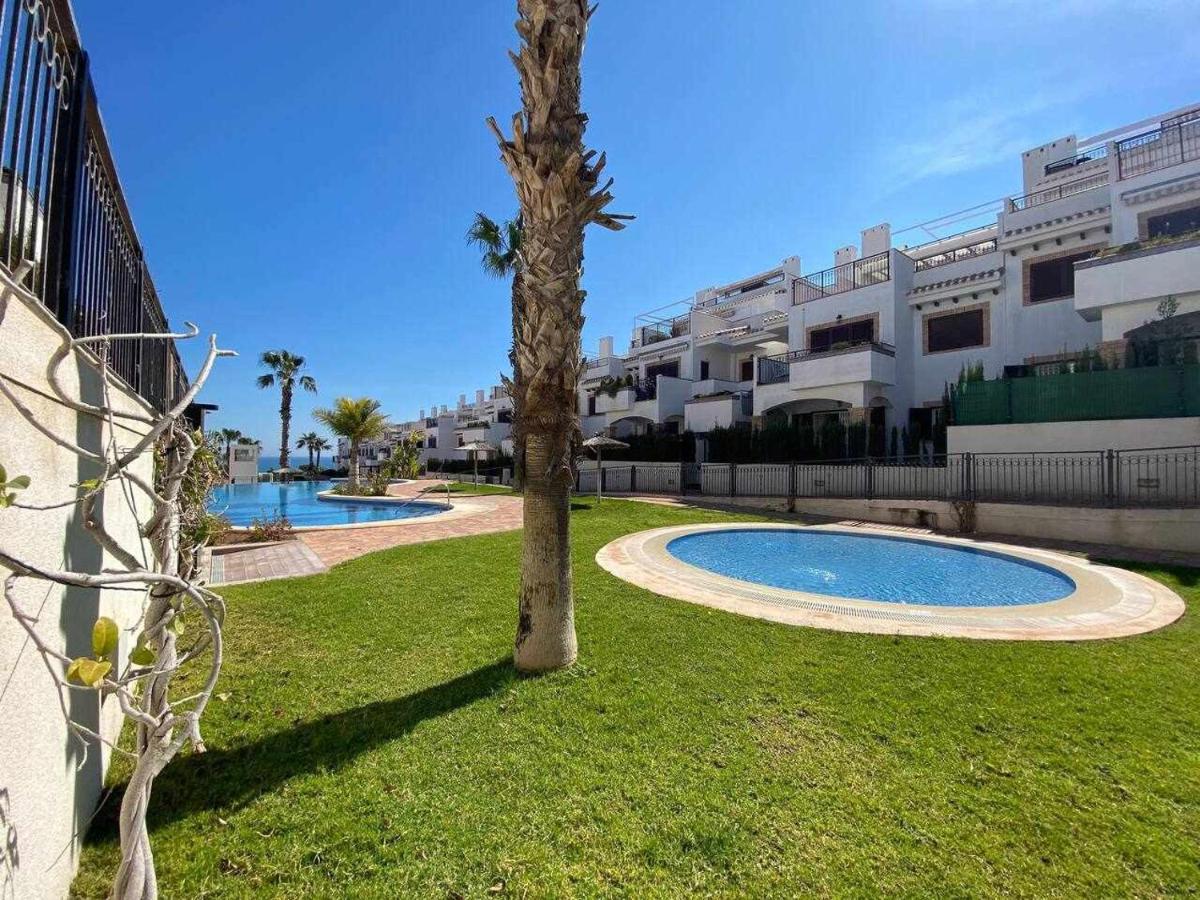 Impresionante Piso De Planta Baja Cerca Al Mar Appartement Torrevieja Buitenkant foto