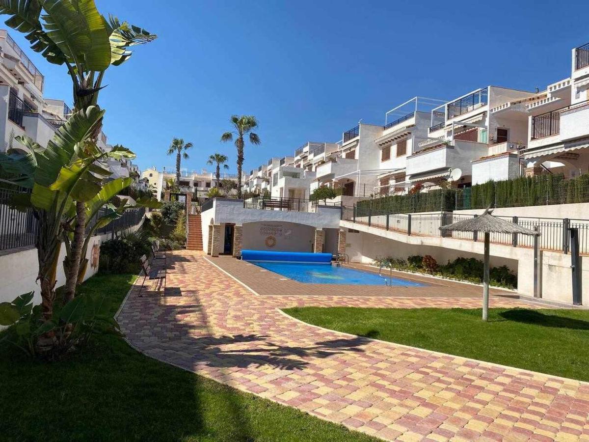 Impresionante Piso De Planta Baja Cerca Al Mar Appartement Torrevieja Buitenkant foto